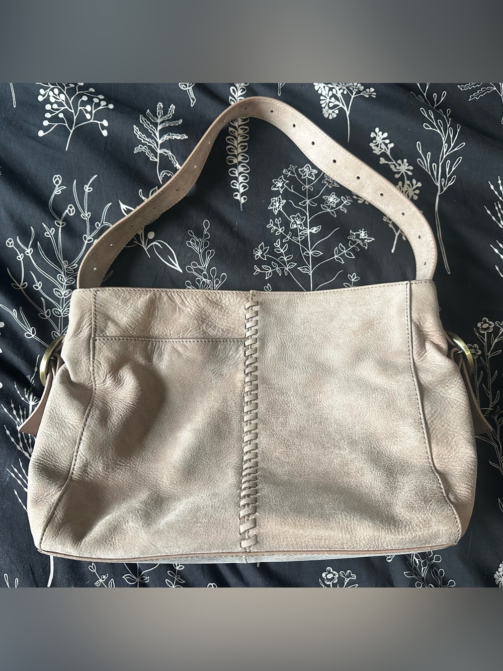 Hobo brand - Render Shoulder Bag In Buffed Leather - color - Hazel